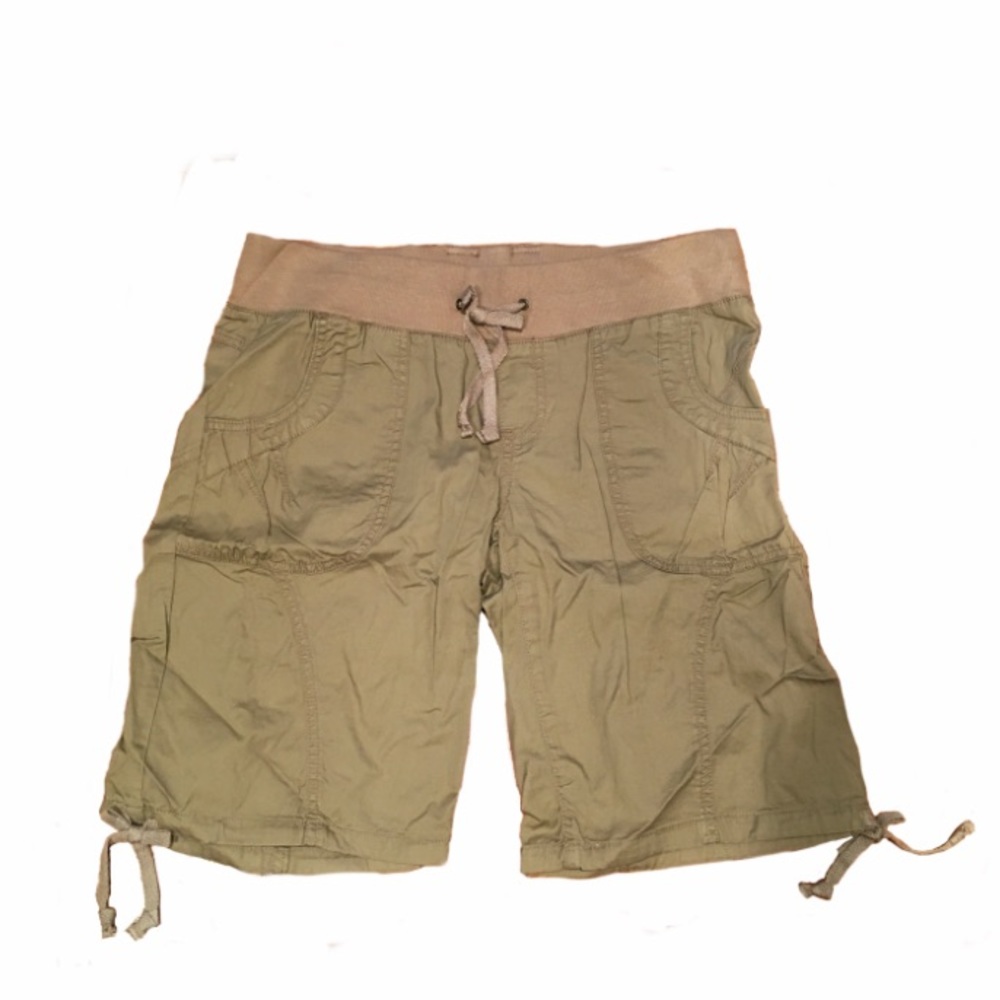 Women's Elastic Cargo Shorts